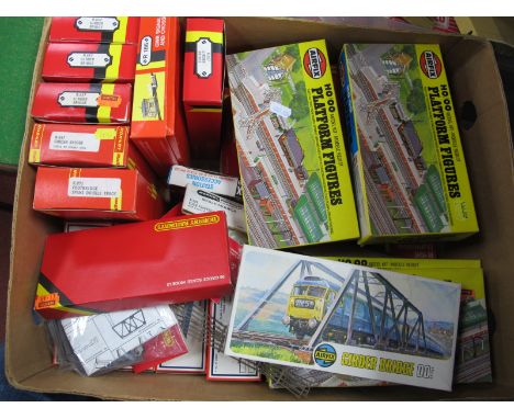 One Box Containing Approximately Twenty Five Boxes "OO"Gauge/4mm Trackside Layout Kits, 5 x Airfix Ref No's 2607, 3604, 3606 