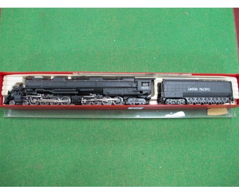 A Rivarossi "HO"Gauge Ref No 1254 4-8-8-4 Steam Locomotive with Fourteen Wheel Tender, Union Pacific overall black livery R/N