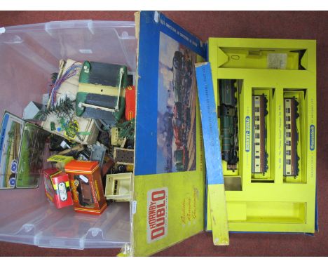 A Boxed Hornby Dublo "OO" Gauge 2 Rail Set 2020 "Torbay Express" Passenger Train box contents comprise of 4-6-0 Castle class 