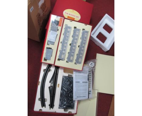 A Hornby "OO"Gauge #R1038 The Boxed Set 'Orient Express', comprising of BR 4-6-2 'United States Lines' Merchant Navy class lo