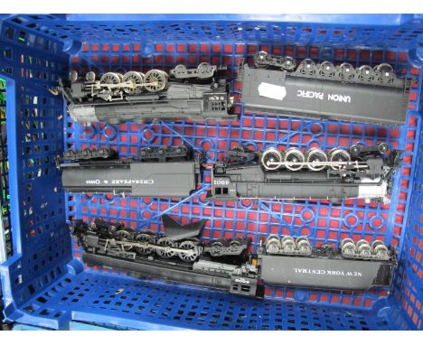 Three "HO" Gauge U.S.A Outline Unboxed Steam Locomotives including Tenders, a Pemco 4-8-2 Mountain R/No. 4901 Chesa Peake and