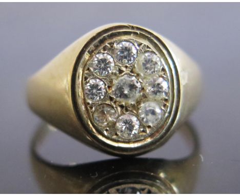 A 9ct Gold and White Stone Set Ring, size Q, 3g 