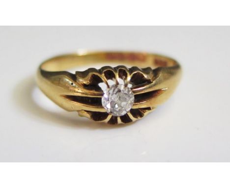 An 18ct Gold Diamond Solitaire Ring, size U.5, 5g. EDW .25ct. Damage on one facet 