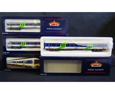 A Bachmann OO Gauge 31-027 166 Turbo 3 Car DMU 'First Great Western/Link' Boxed (Box is worn) 