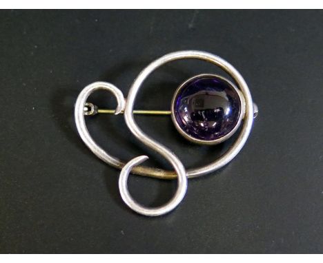 A Scottish Silver and Cabochon Amethyst Brooch, Edinburgh 1931, 36mm 