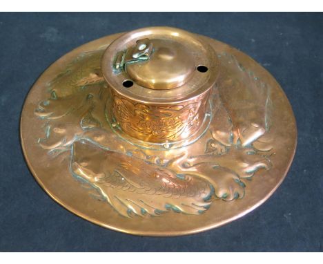 An Newlyn Embossed Copper Inkwell decorated with fish, unsigned, 23.5cm 