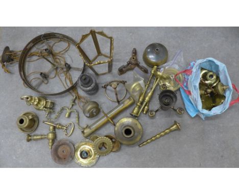 Lot of parts from lamps and candlesticks, including a rise and fall lamp, a/f (a lot) 
