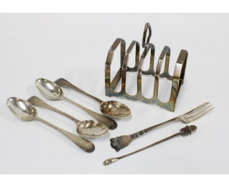 Viners silver toast rack, Sheffield 1934, four Victorian silver teaspoons, Glasgow 1848, a Birmingham silver pickle fork etc 