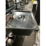 LOT: (12) Bacs,variés, avec Couvercles, pour Table de Préparation