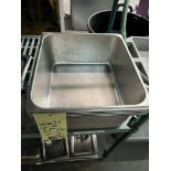 LOT: (5) Bacs en Acier Inox. 12'' x 13'', prep. ( Sans Couvercles)