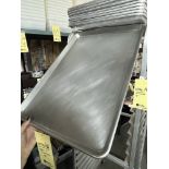 LOT: (10) Toles à Cuisson, 18''