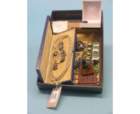 A marcasite leaf-brooch, two-strand pearl-type necklace, cameo brooch, silver filigree brooch, etc. 