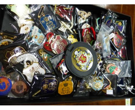 A COLLECTION OF HENLEY REGATTA RELATED ENAMEL BADGES, TO INCLUDE: APPROXIMATELY 45 FOR THE ROYAL REGATTA, 24 LEANDER BADGES, 
