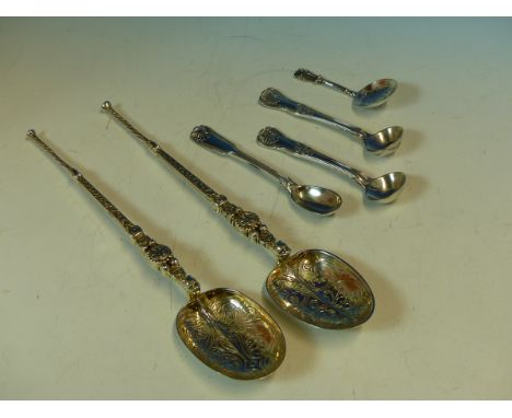 TWO SIMILAR MEDIEVAL STYLE SILVER HALLMARKED SPOONS, DATED 1902-1910 LONDON, FOR CORNELIUS DESORMEAUX SAUNDERS &amp; JAMES FR