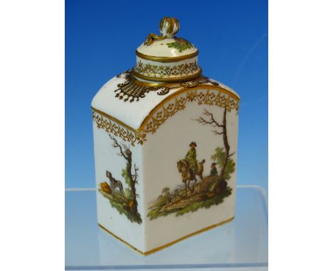 A MARCOLINI MEISSEN TEA CADDY AND COVER PAINTED WITH FIGURES AND DOGS OUT BOAR HUNTING, CROSSED SWORDS AND STAR MARK