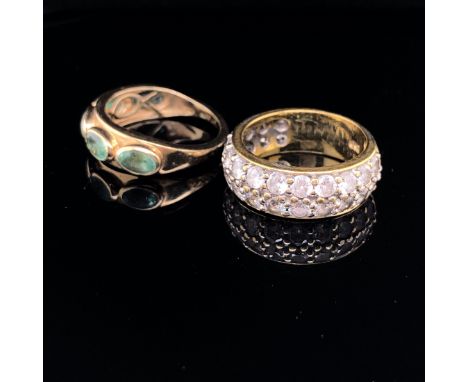 A 9ct GOLD MODERN GREEN GEMSET DRESS RINGS, FINGER SIZE N, TOGETHER WITH A SILVER GILT BOMBAY STYLE DRESS RING,FINGER SIZE N.