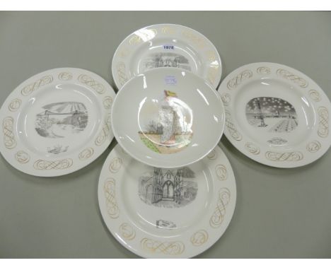 FOUR WEDGWOOD OUTLINES OF GRANDEUR PLATES WITH DESIGNS BY LAURENCE WHISTLER PRINTED IN BLACK WITHIN GILDING. Dia. 26.5cms. TO