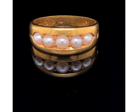 AN ANTIQUE 18ct GOLD HALLMARKED GRADUATING PEARL HALF HOOP RING. DATED 1879, LONDON. FINGER SIZE N. WEIGHT 5.2grms.