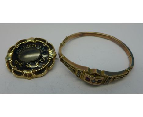 A 19th Century memorial brooch and a yellow metal bangle, a/f