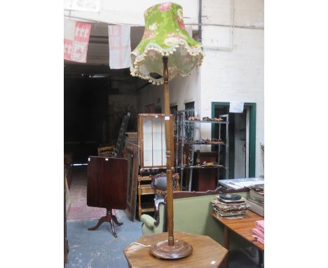 STANDARD LAMP WITH SHADE 