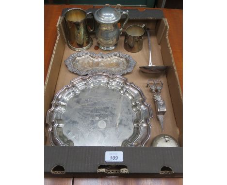 MIXED LOT OF SILVER PLATEDWARE INCLUDING SALVERS, TANKARDS, LADLE AND GRAPE SCISSORS, ETC. 