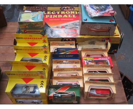 BOXED DIECAST MODEL VEHICLES, BATMAN PIN BALL MACHINE AND CHAD VALLEY PORTABLE GRAMAPHONE 