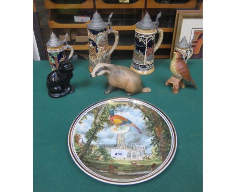 SUNDRY CERAMICS INCLUDING GERMAN STEINS, SALISBURY CATHEDRAL PLATE, BESWICK THRUSH AND OTHER CERAMIC ANIMALS 