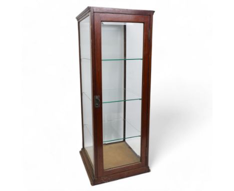 Mid-19th century mahogany five glass counter top display cabinet, moulded cornice over bevelled glass panes, fitted with thre