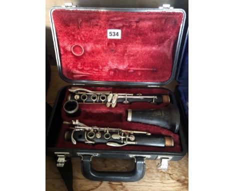 A BOOSEY AND HAWKES EDGWARE ROSEWOOD CLARINET, (no mouthpiece)&nbsp;