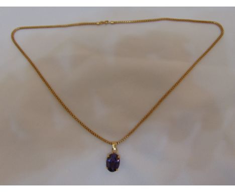 18ct yellow gold box link necklace with an amethyst pendant, approx total weight 19.0g