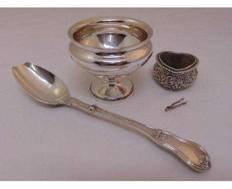 A quantity of silver to include a bonbon dish, a heart shaped trinket box with hinged cover and a continental campaign spoon,