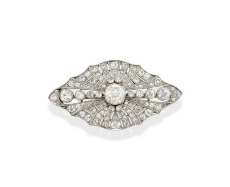 DIAMOND BROOCH, CIRCA 1920Of openwork lozenge design, set with a principal old brilliant-cut diamond, between a row of gradua