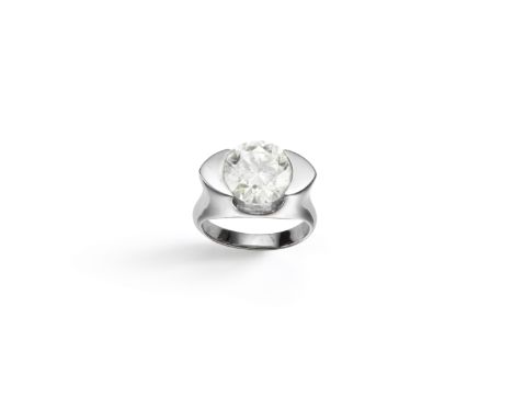 DIAMOND SINGLE-STONE RINGThe tension-set brilliant-cut diamond, weighing 5.47 carats, ring size LFootnotes:Please note, this 