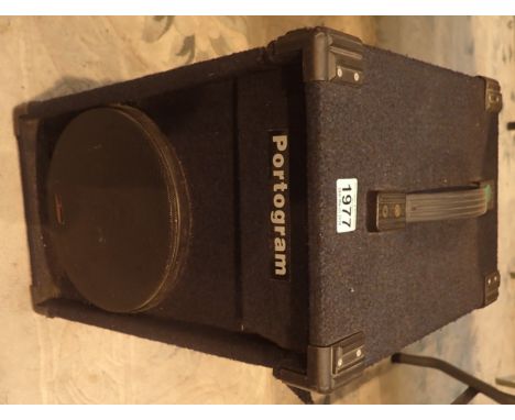 Portable Numark Axis professional CD player CONDITION REPORT: This item has been PAT tested and is working at lotting.