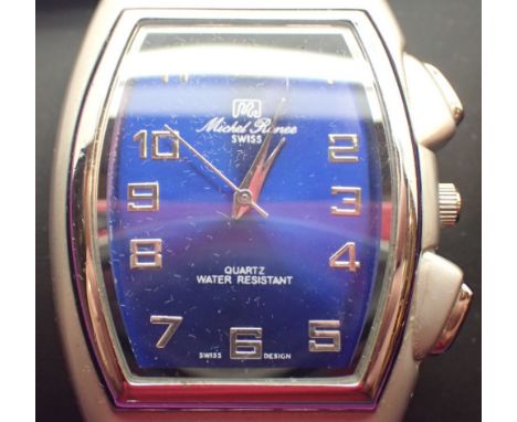 Gents M Renee quartz movement wristwatch CONDITION REPORT: This item is working at lotting.