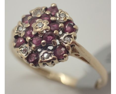 9ct gold vintage ruby and diamond cluster ring size I / J