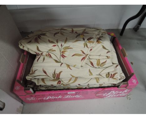 Three pairs of curtains with lining