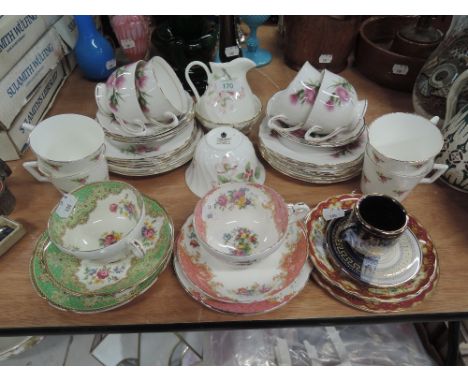 A selection of tea cups and saucers including Paragon