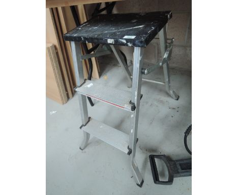An aluminium step stool