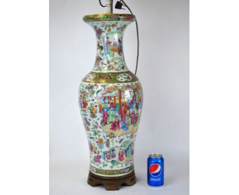 19th Cen. Large Chinese Rose Medallion Vase Lamp Qing Dynasty. Large Chinese porcelain vase fitted  as a lamp base, decorated