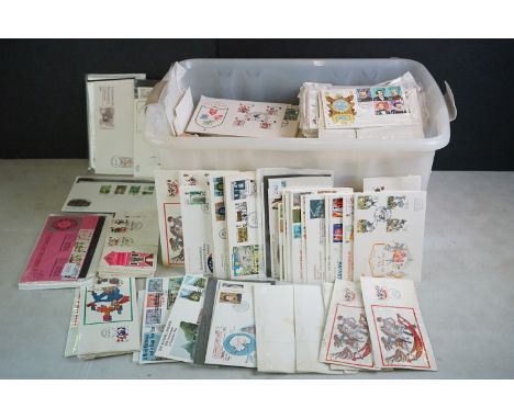 A large collection of mainly Royal Mail first day covers. 