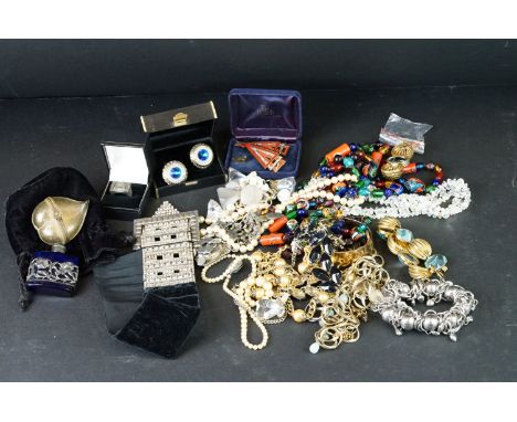 A collection of vintage and contemporary costume jewellery to include a 1/5th 9ct gold metal core bangle' Art Deco belt and e