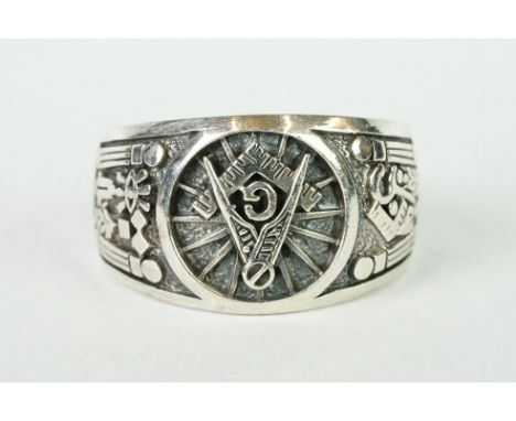 Gents silver Masonic ring 