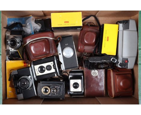 A Tray of Various Cameras, including a Voigtländer Brilliant TLR camera, Halina, Balda viewfinder cameras, a Polaroid 103, Ko