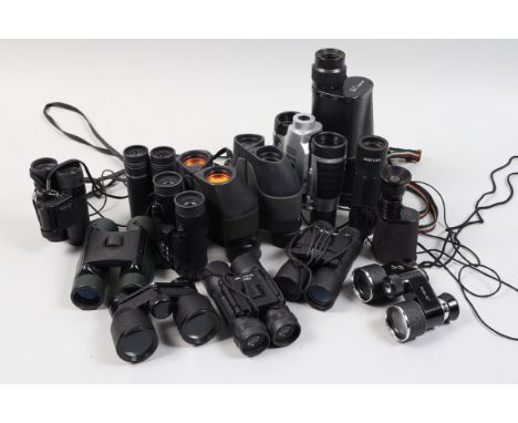 A Group of Compact Binoculars, manufacturers include Praktica, Vivitar, Helios, Kenlock, Crescent, a MN2 USSR 7 X 50 monocula