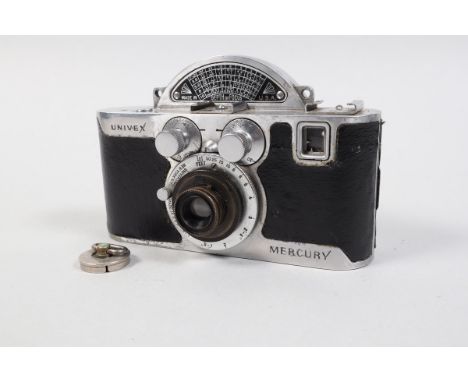 A Univex Mercury Model CC Camera, serial no 00297, shutter sluggish, body G, some wear to back, slight blistering to front, w