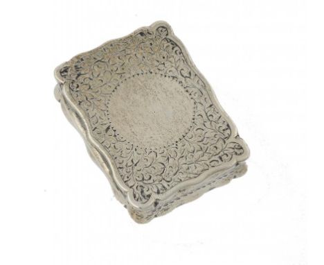 A VICTORIAN SILVER SNUFF BOX 4cm wide, by C H Cheshire, Birmingham 1890, 15dwts ++Erasure from lid