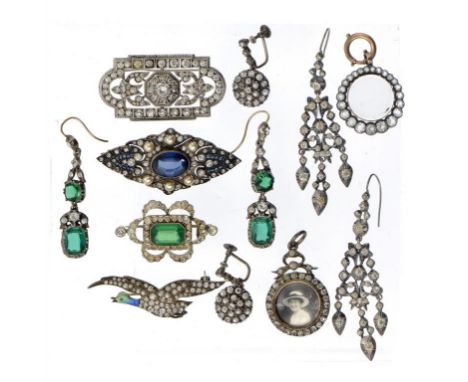 A GROUP OF VINTAGE COSTUME JEWELLERY, 19TH AND EARLY 20TH C  comprising a pair of 19th c paste chandelier earrings, two other