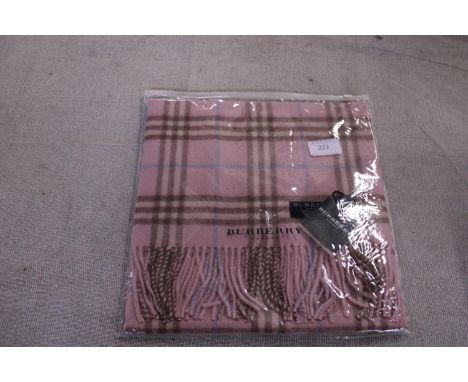 A new with tags Burberry 100% lambs wool pink long scarf 166 x 38cm 