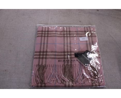 A new with tags Burberry 100% lambs wool pink long scarf 166 x 38cm 
